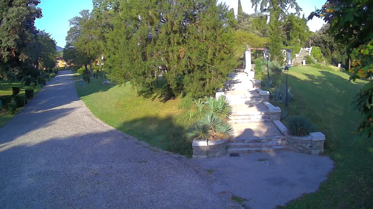 Spletna kamera park Coronini Kronberg – Gorica