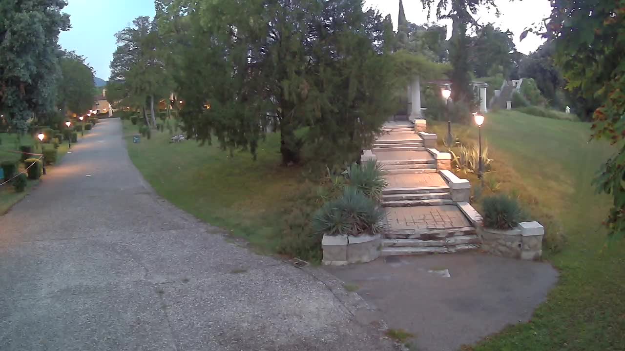 Spletna kamera park Coronini Kronberg – Gorica