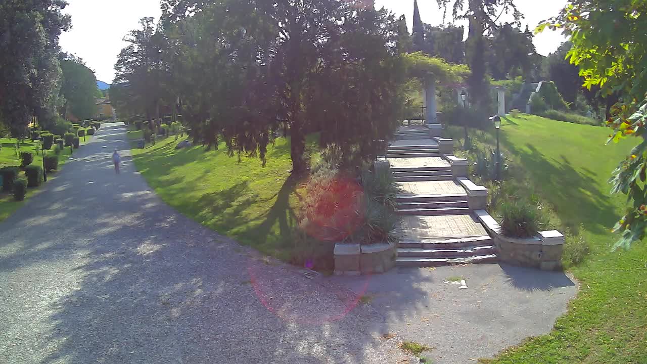 Spletna kamera park Coronini Kronberg – Gorica
