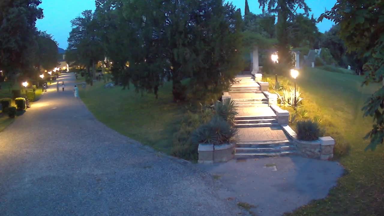 Spletna kamera park Coronini Kronberg – Gorica