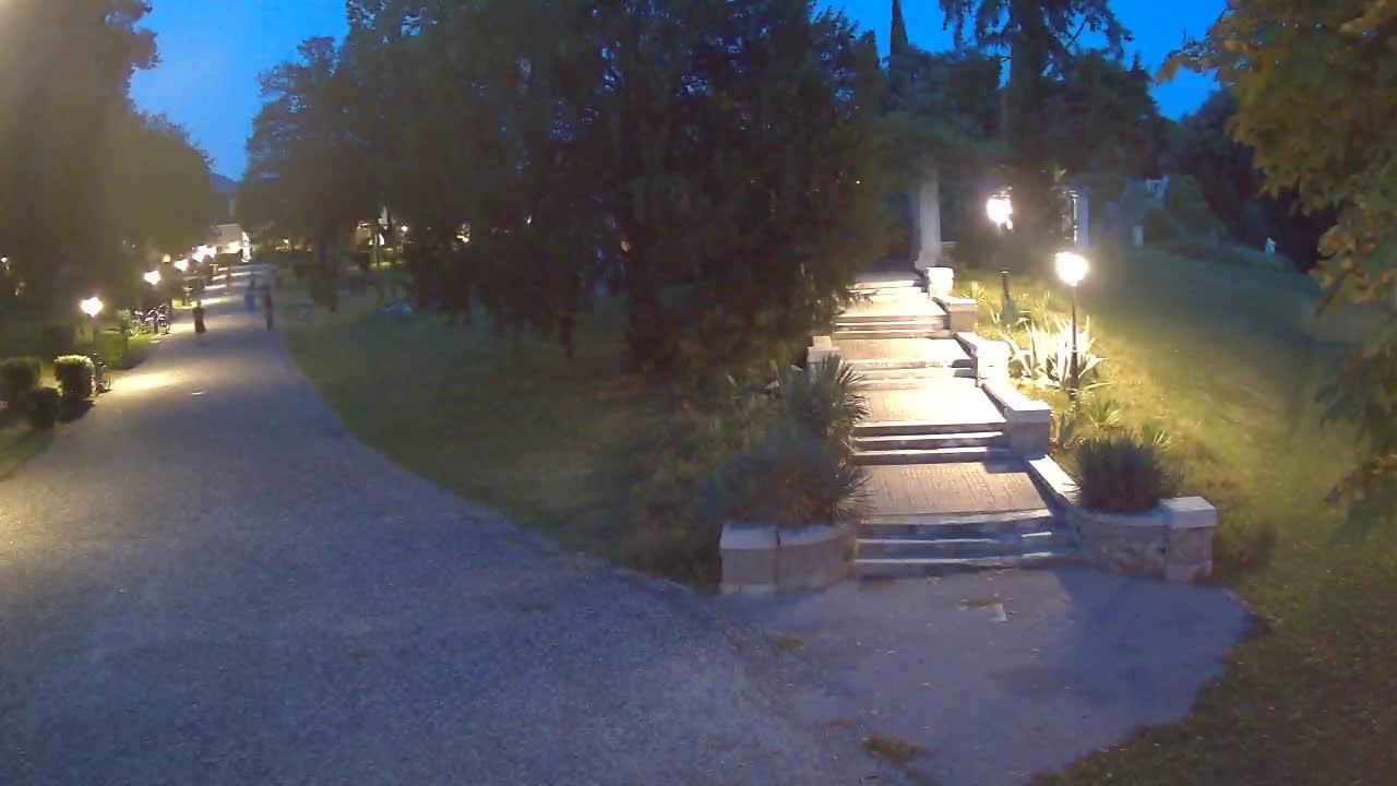 Spletna kamera park Coronini Kronberg – Gorica