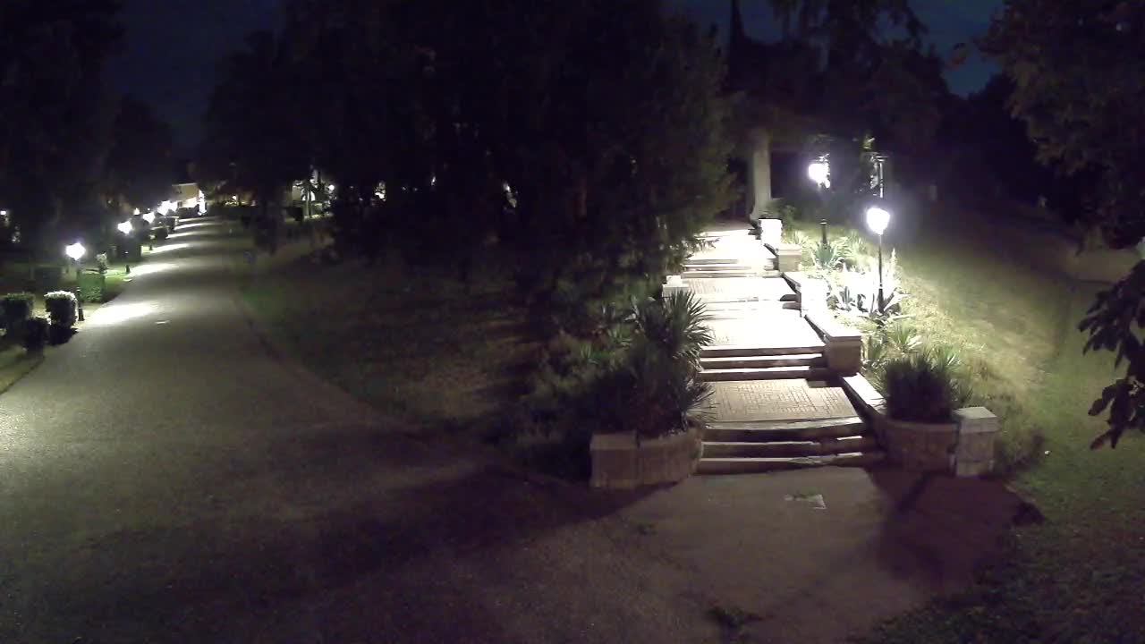 Parco Coronini-Cronberg Live Webcam – Green Oasis