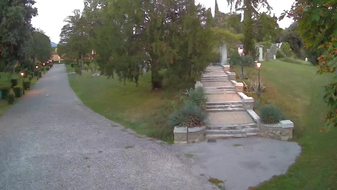 Parco Coronini-Cronberg Live Webcam – Green Oasis