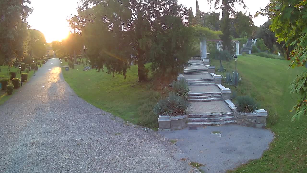 Spletna kamera park Coronini Kronberg – Gorica