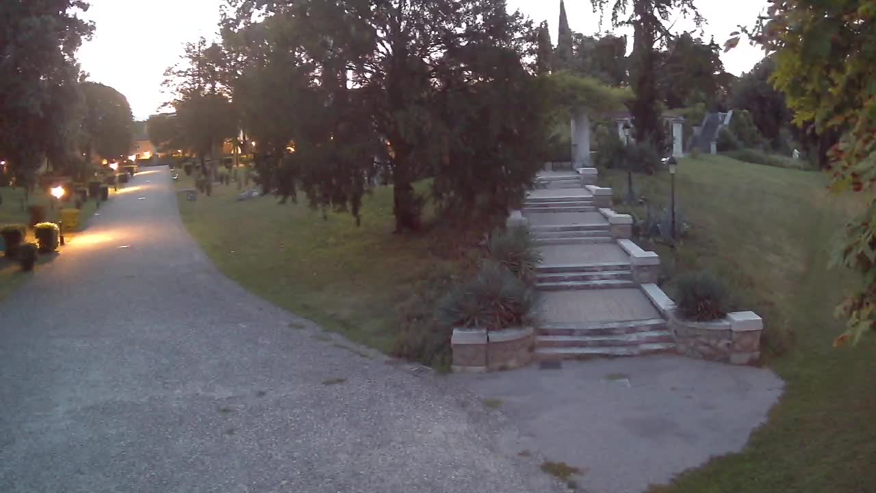 Parco Coronini-Cronberg Live Webcam – Green Oasis