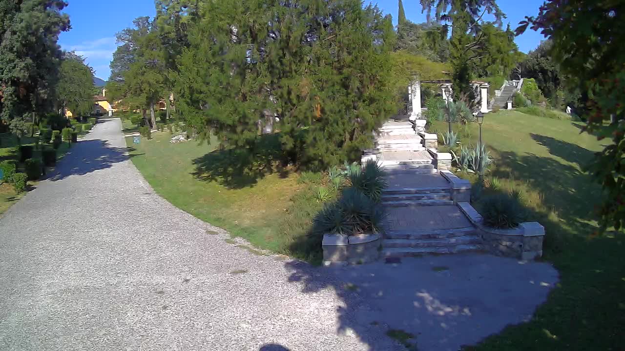 Spletna kamera park Coronini Kronberg – Gorica