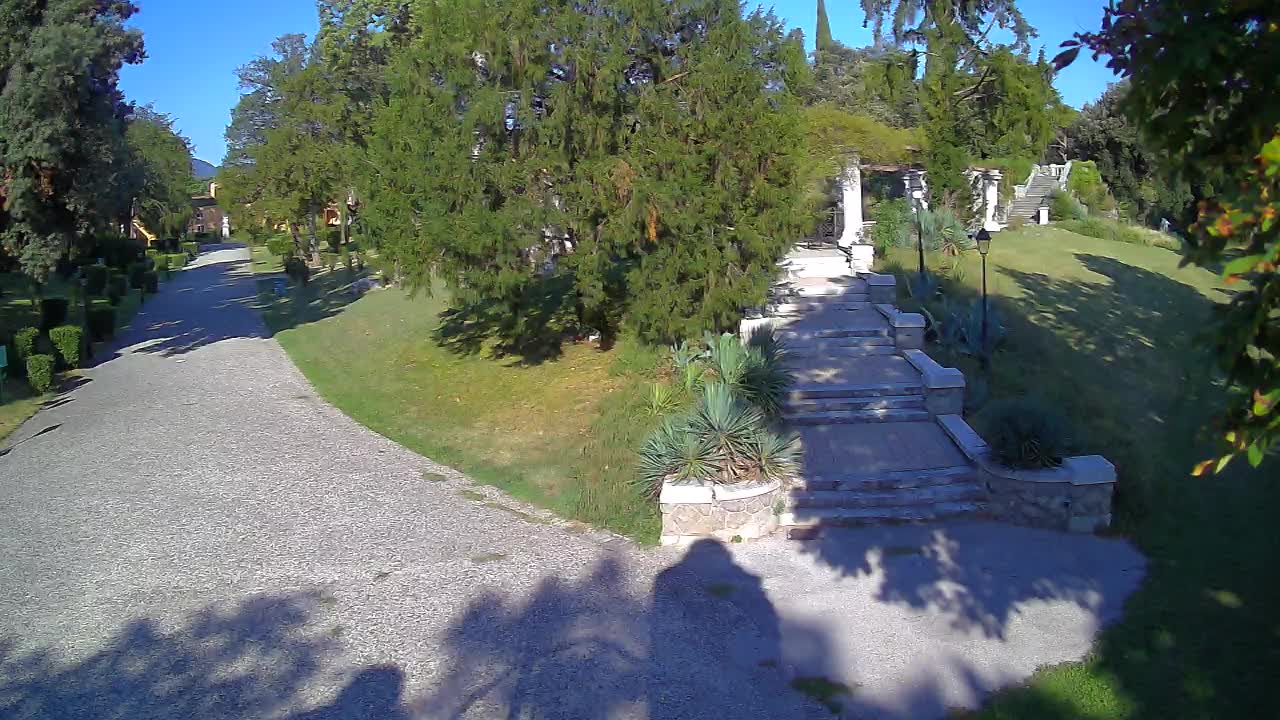 Spletna kamera park Coronini Kronberg – Gorica