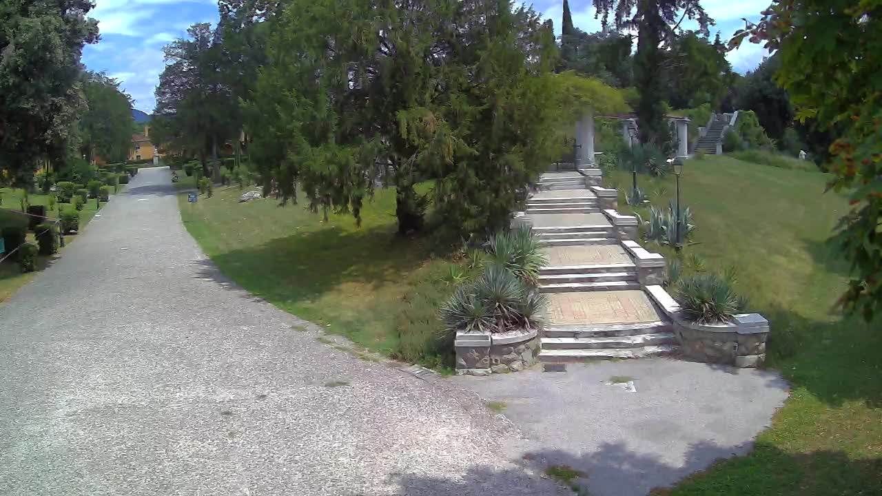 Spletna kamera park Coronini Kronberg – Gorica