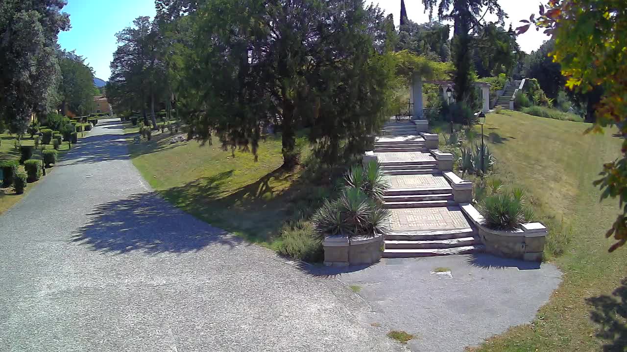 Spletna kamera park Coronini Kronberg – Gorica