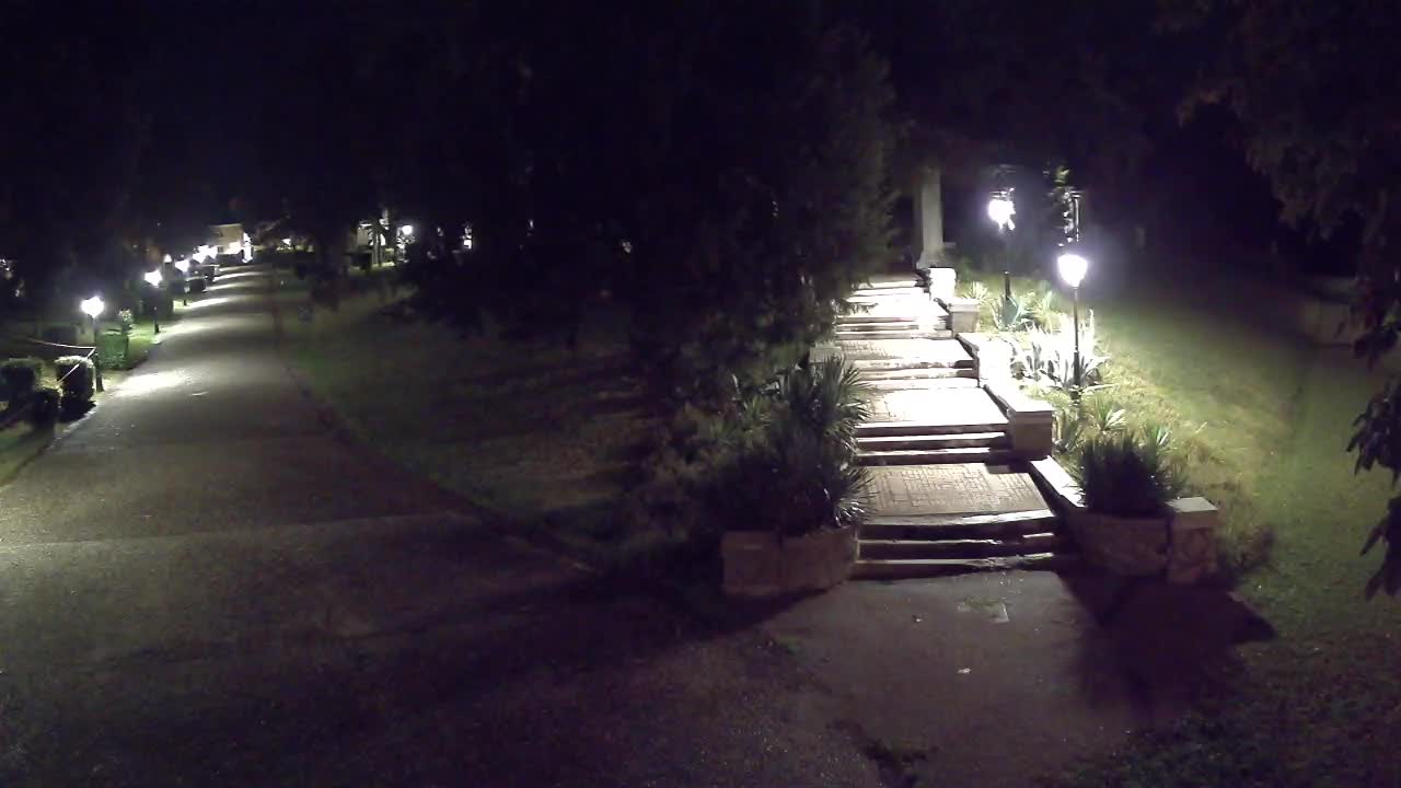Parco Coronini-Cronberg Live Webcam – Green Oasis