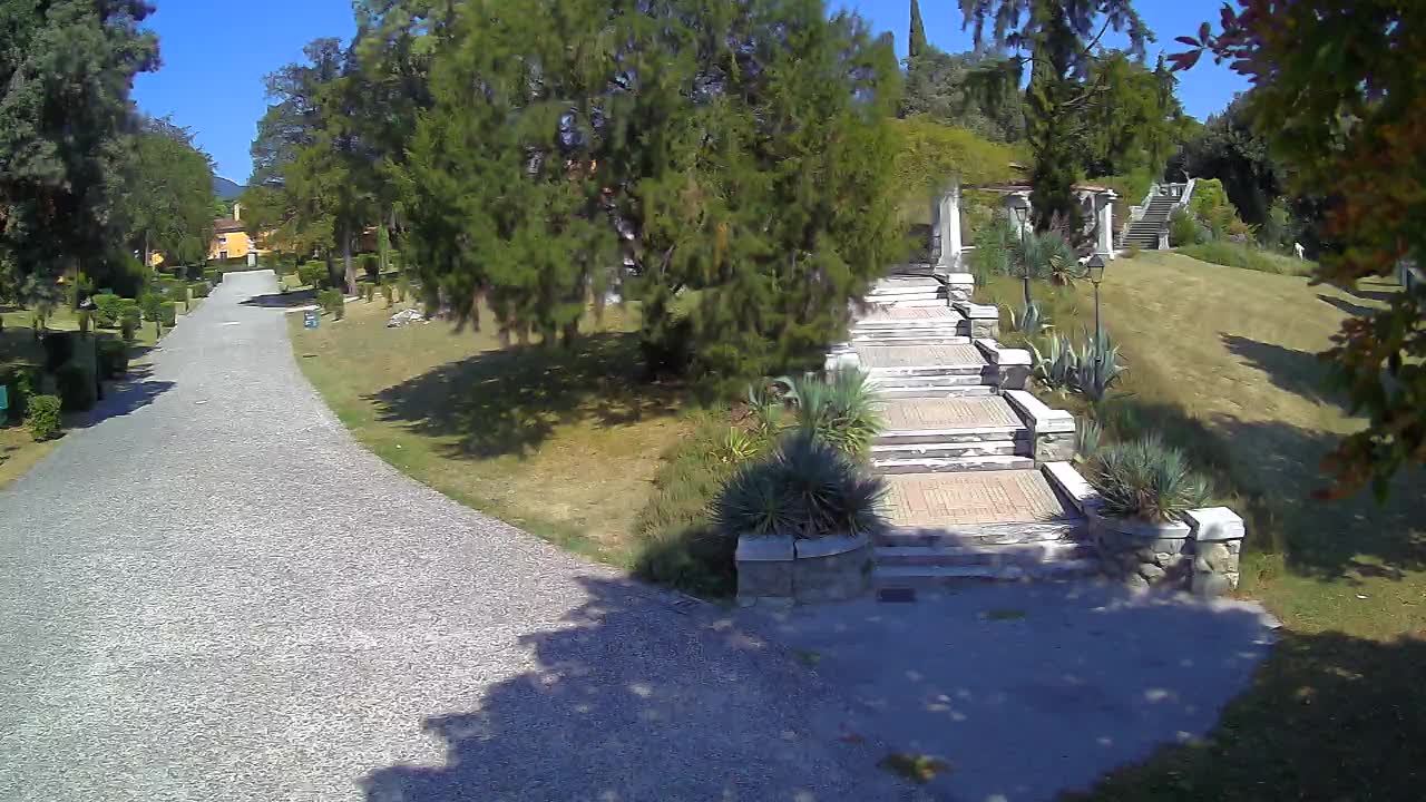 Parco Coronini-Cronberg Live Webcam – Green Oasis