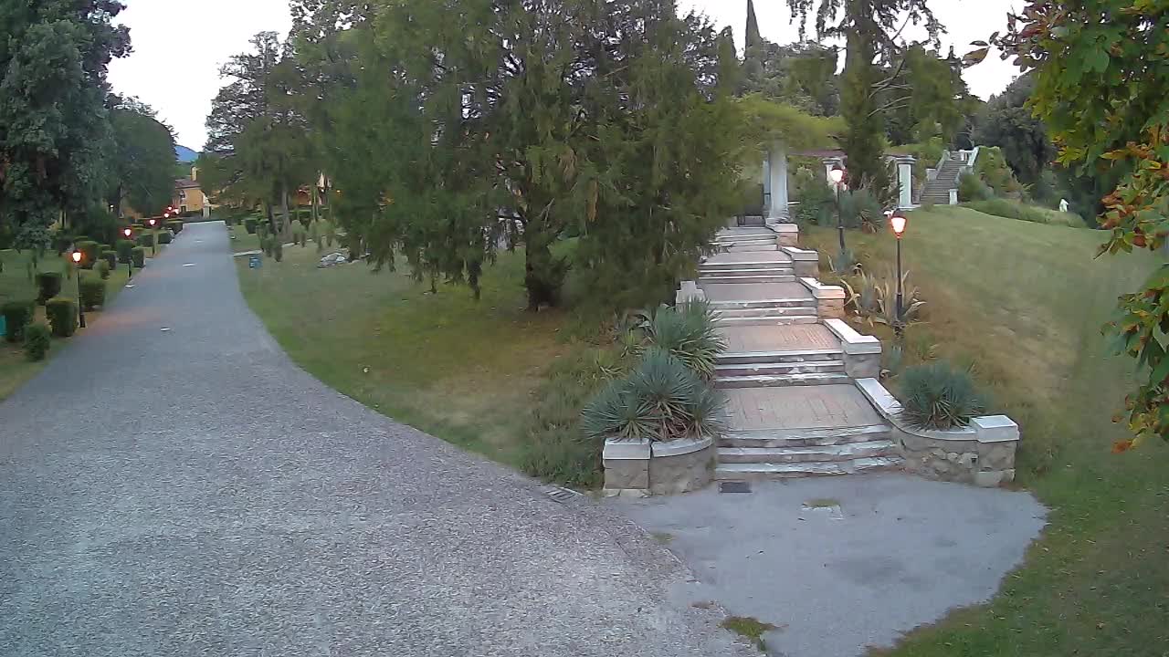 Spletna kamera park Coronini Kronberg – Gorica