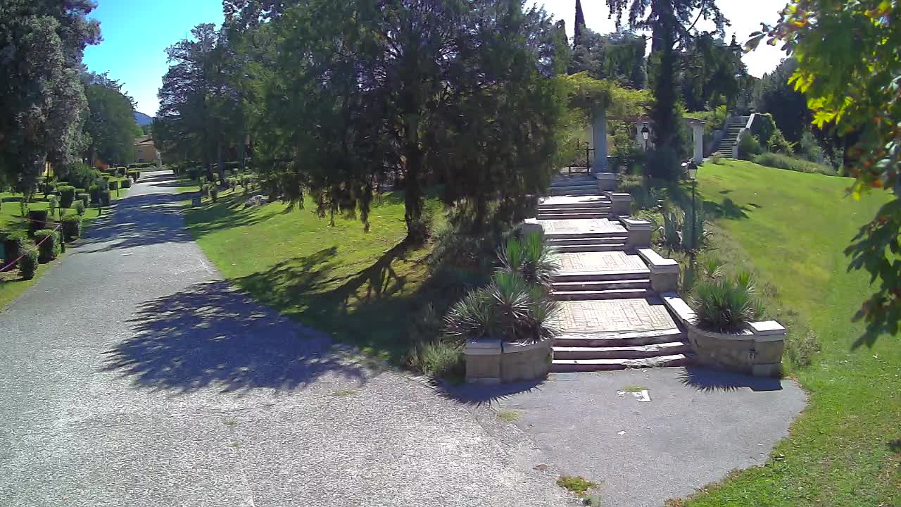 Spletna kamera park Coronini Kronberg – Gorica