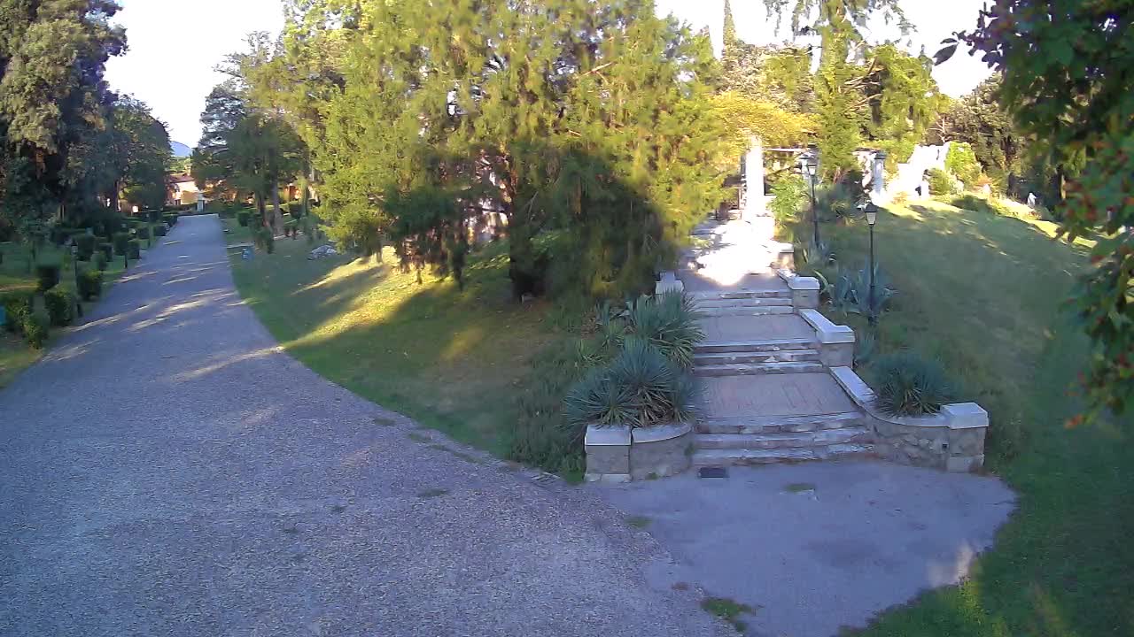 Parco Coronini-Cronberg Live Webcam – Green Oasis