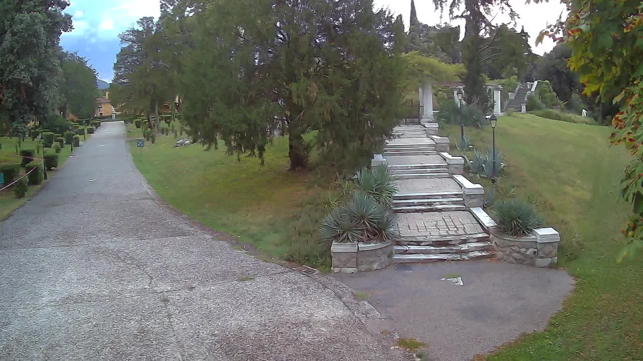 Parco Coronini-Cronberg Live Webcam – Green Oasis