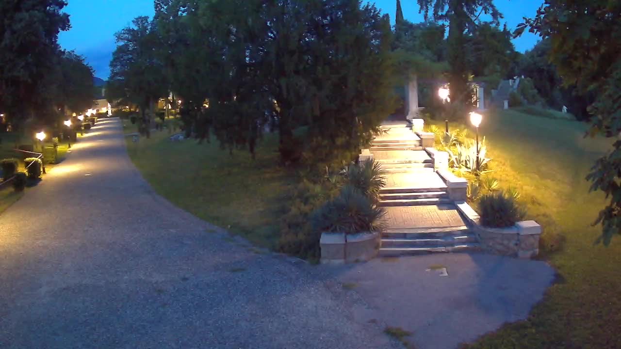 Parco Coronini-Cronberg Live Webcam – Green Oasis