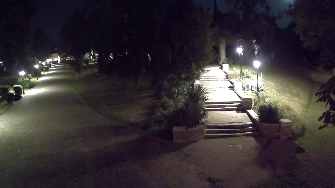 Parco Coronini-Cronberg Live Webcam – Green Oasis