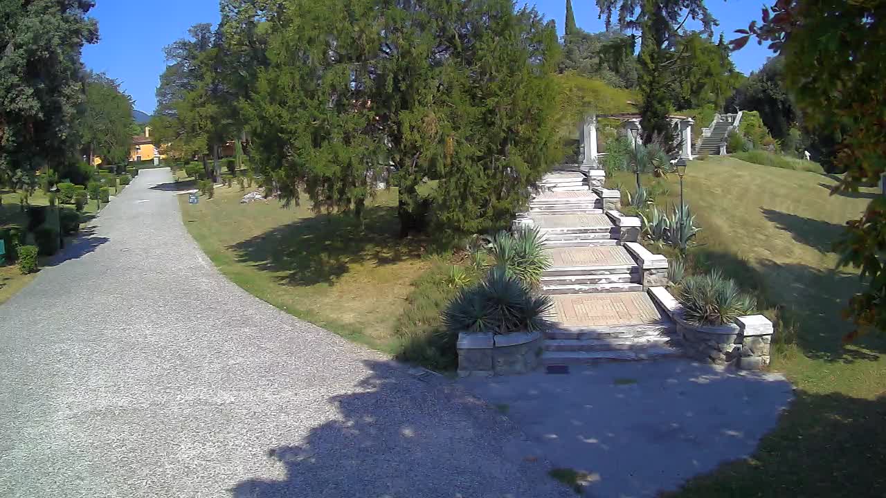 Spletna kamera park Coronini Kronberg – Gorica