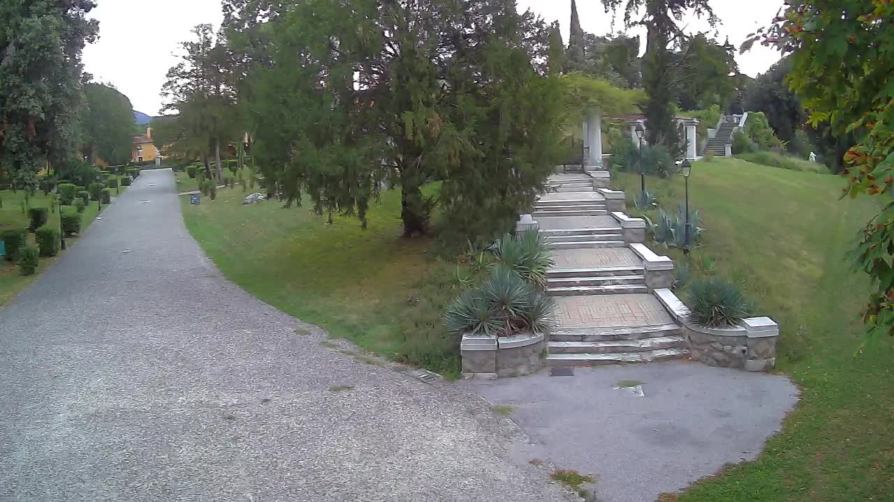 Spletna kamera park Coronini Kronberg – Gorica