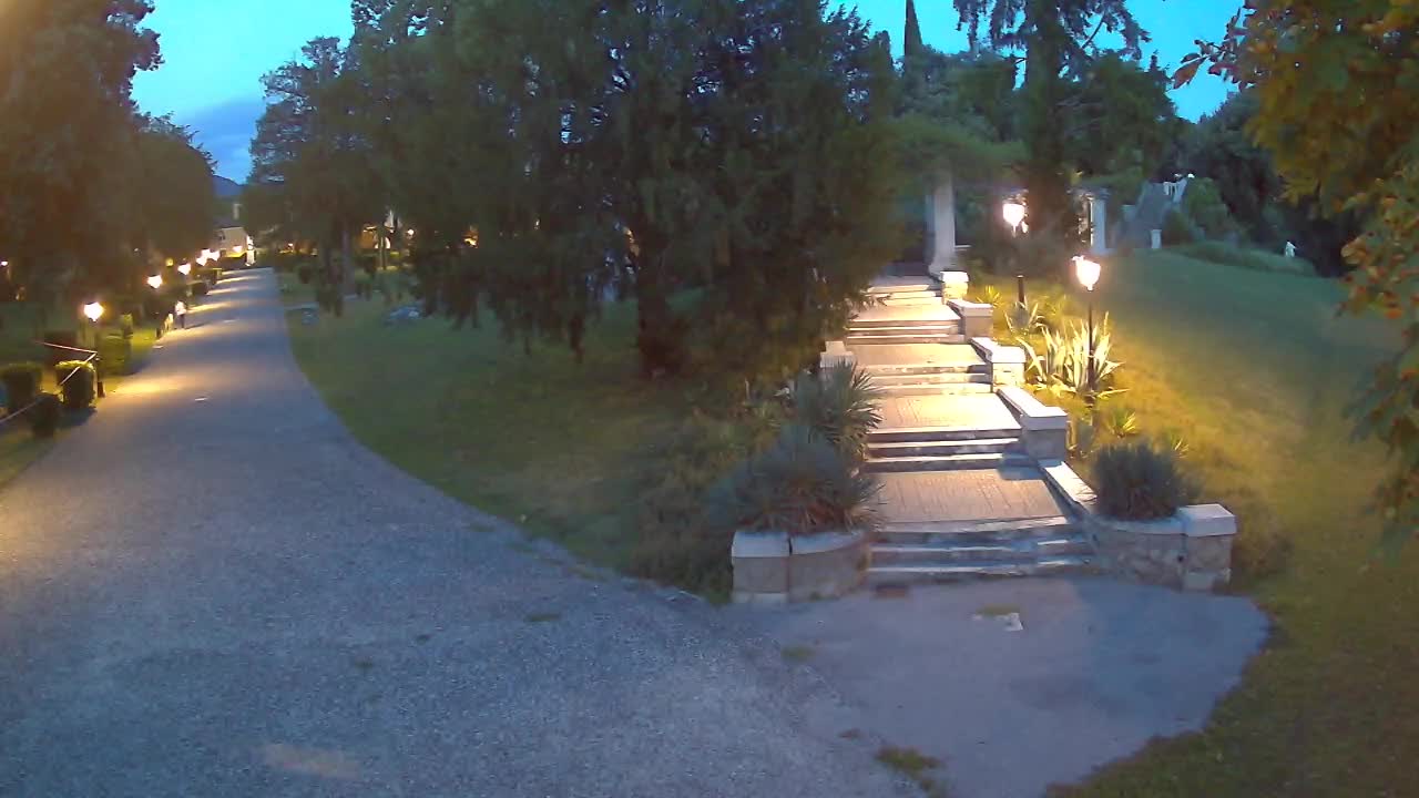 Parco Coronini-Cronberg Live Webcam – Green Oasis