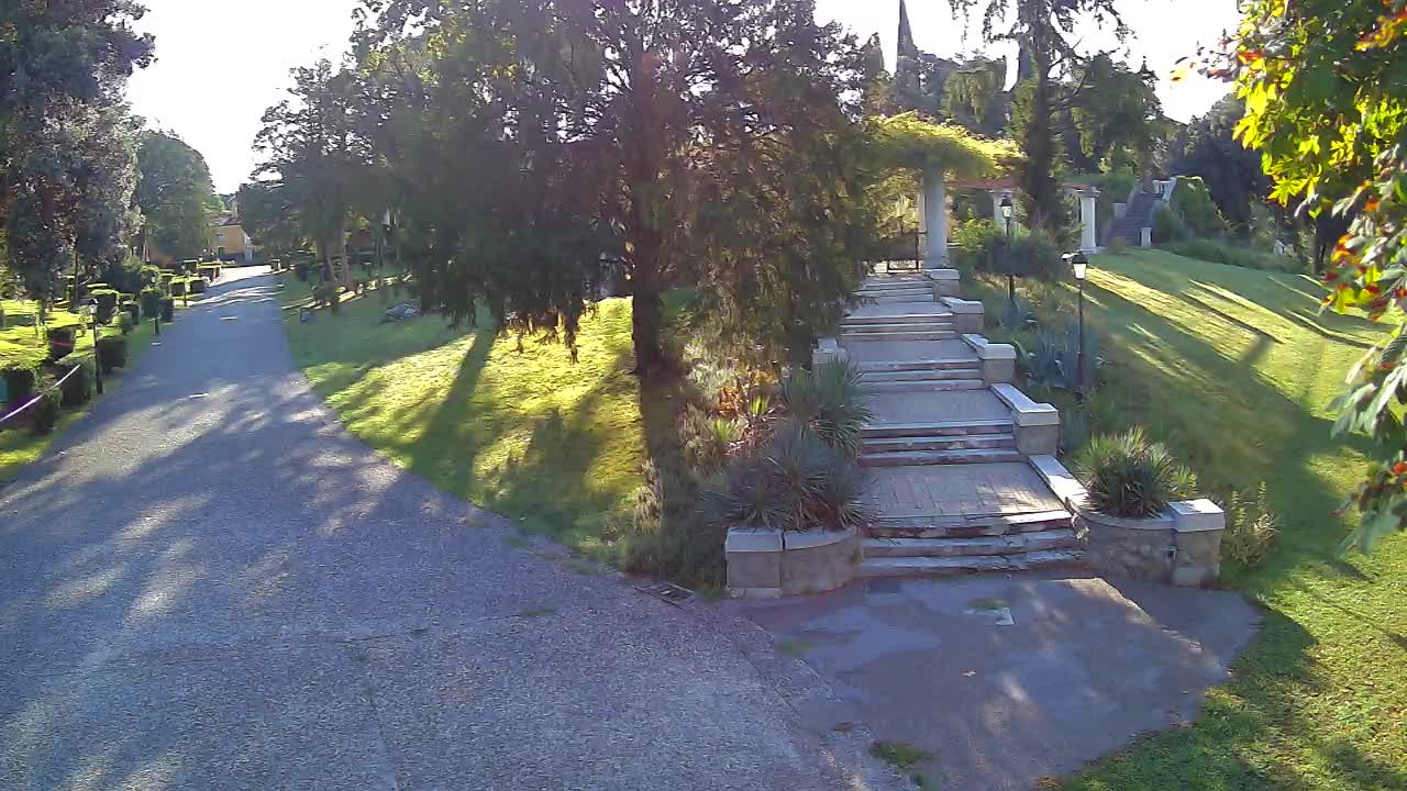 Spletna kamera park Coronini Kronberg – Gorica