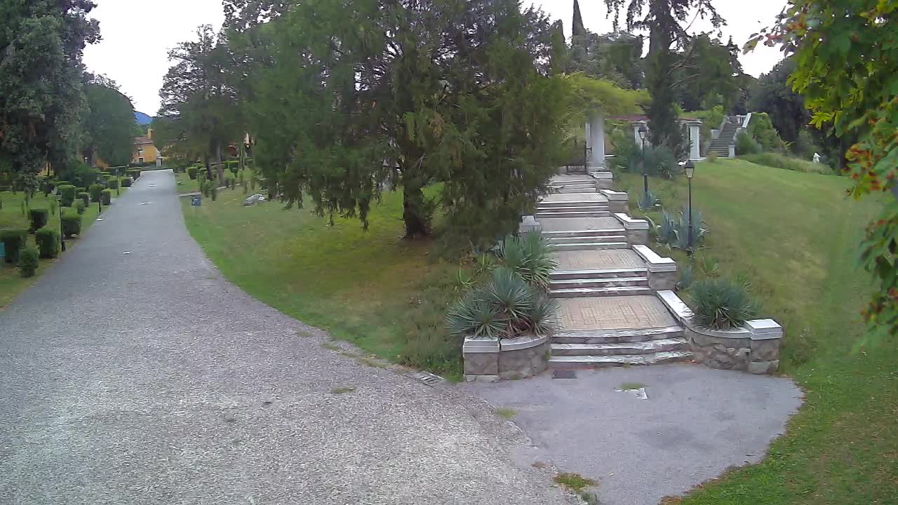 Spletna kamera park Coronini Kronberg – Gorica
