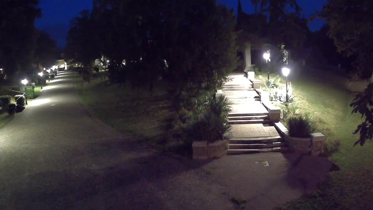 Parco Coronini-Cronberg Live Webcam – Green Oasis