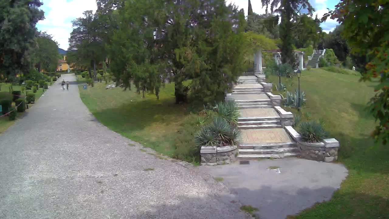 Parco Coronini-Cronberg Live Webcam – Green Oasis