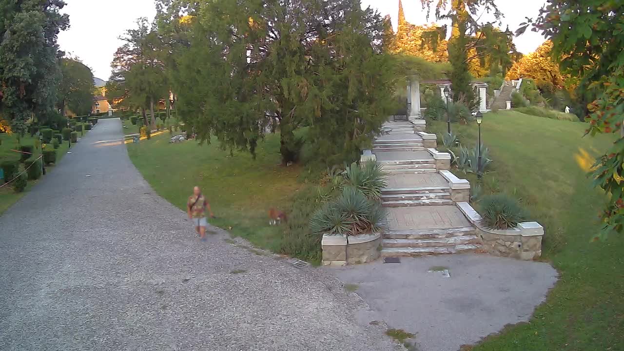 Spletna kamera park Coronini Kronberg – Gorica