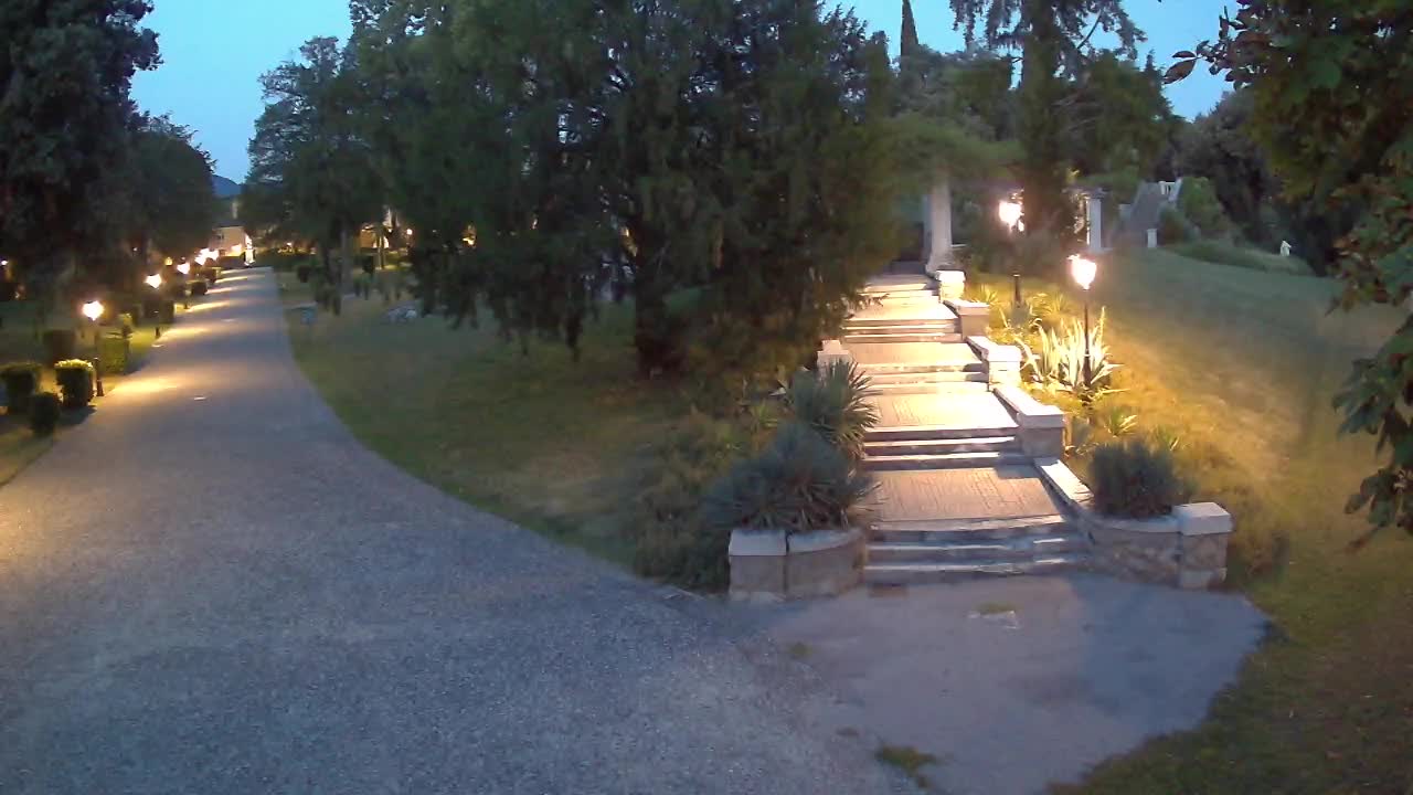 Parco Coronini-Cronberg Live Webcam – Green Oasis