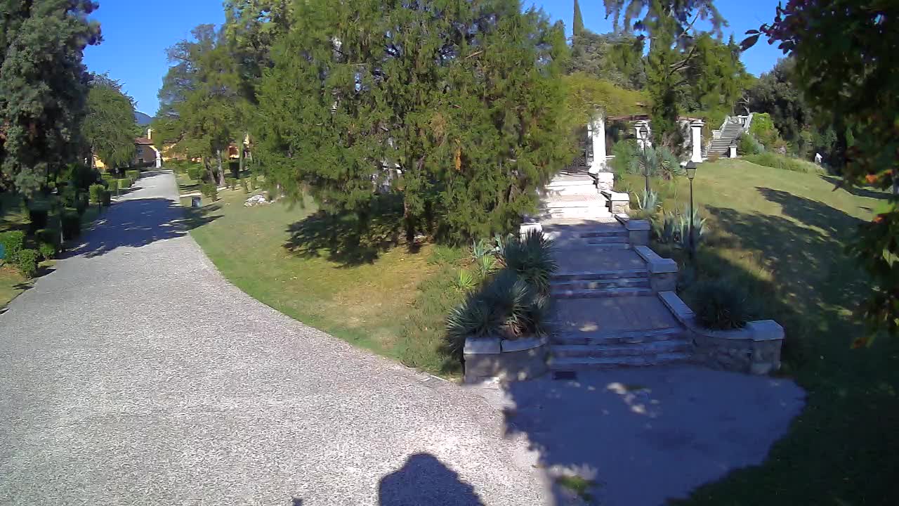 Parco Coronini-Cronberg Live Webcam – Green Oasis