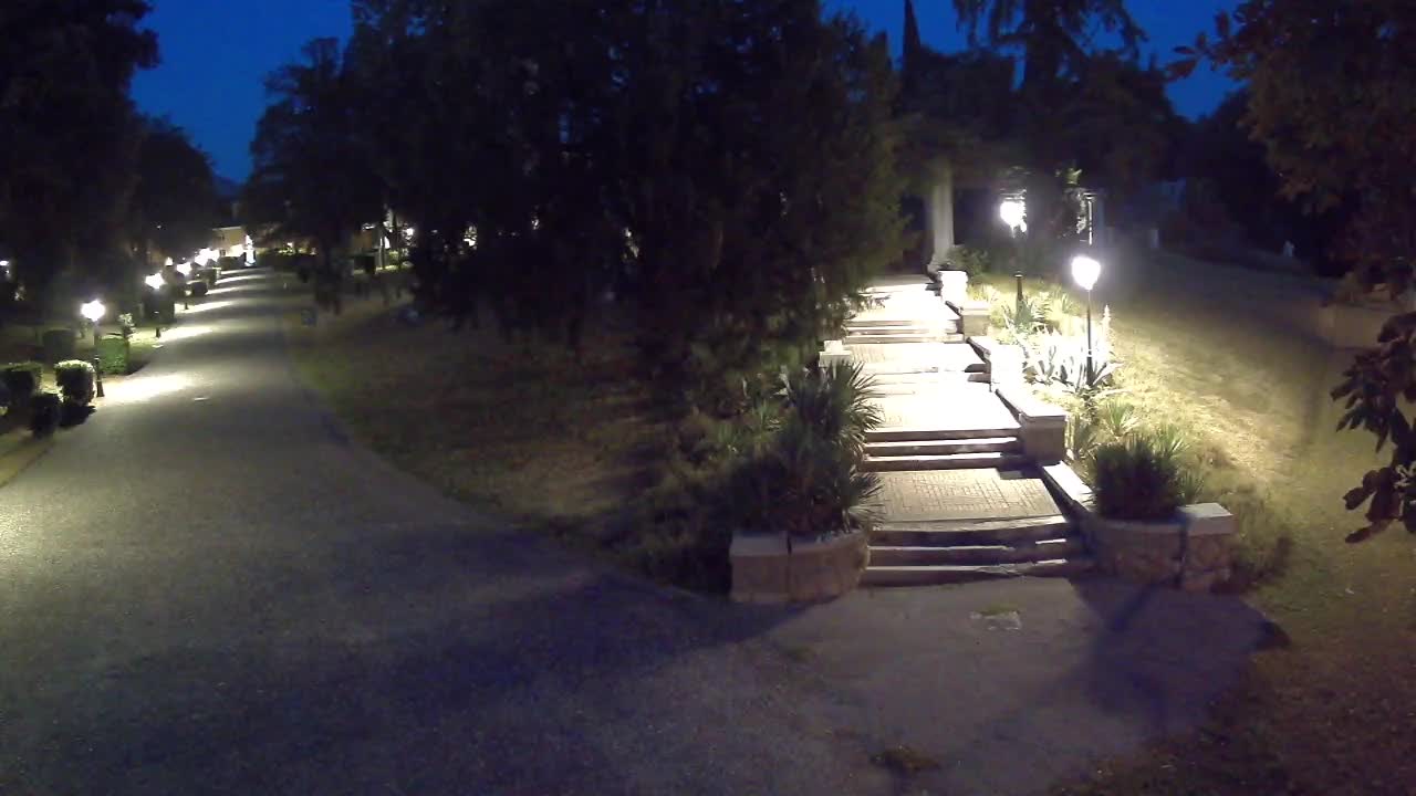 Parco Coronini-Cronberg Live Webcam – Green Oasis