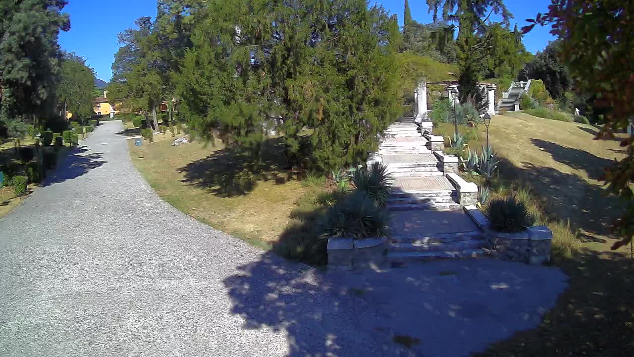 Parco Coronini-Cronberg Live Webcam – Green Oasis