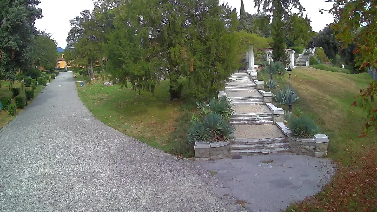 Spletna kamera park Coronini Kronberg – Gorica