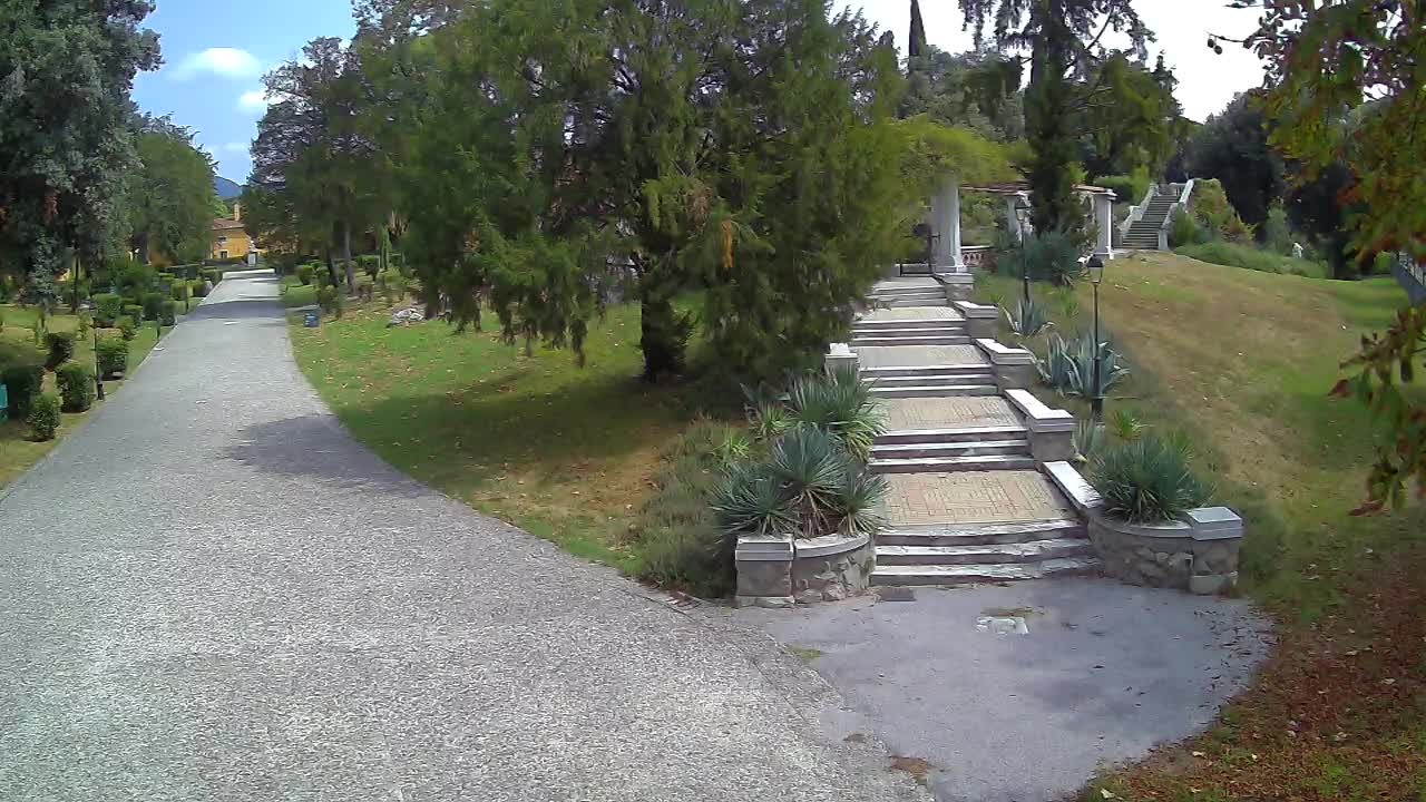 Parco Coronini-Cronberg Live Webcam – Green Oasis