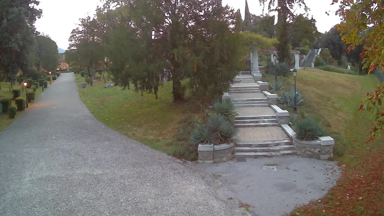 Parco Coronini-Cronberg Live Webcam – Green Oasis
