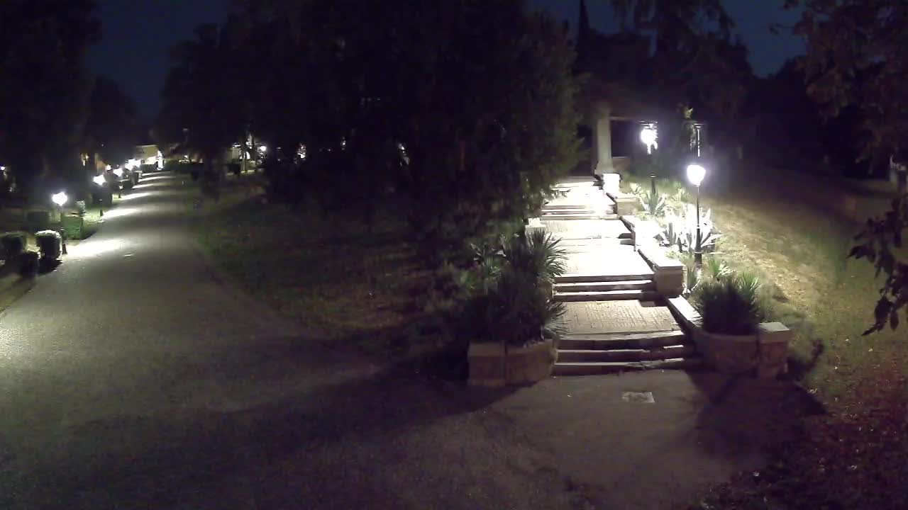Parco Coronini-Cronberg Live Webcam – Green Oasis