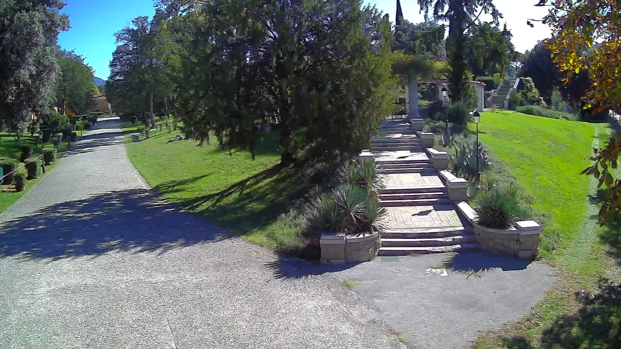 Parco Coronini-Cronberg Live Webcam – Green Oasis