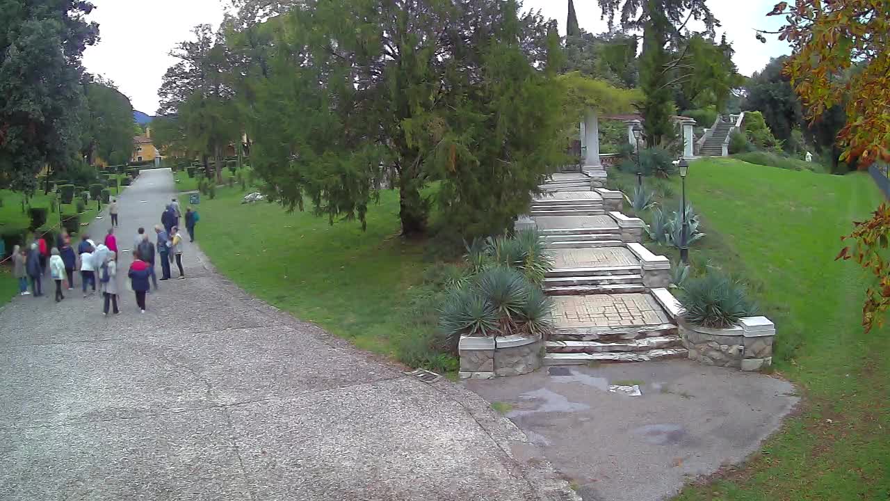 Parco Coronini-Cronberg Live Webcam – Green Oasis