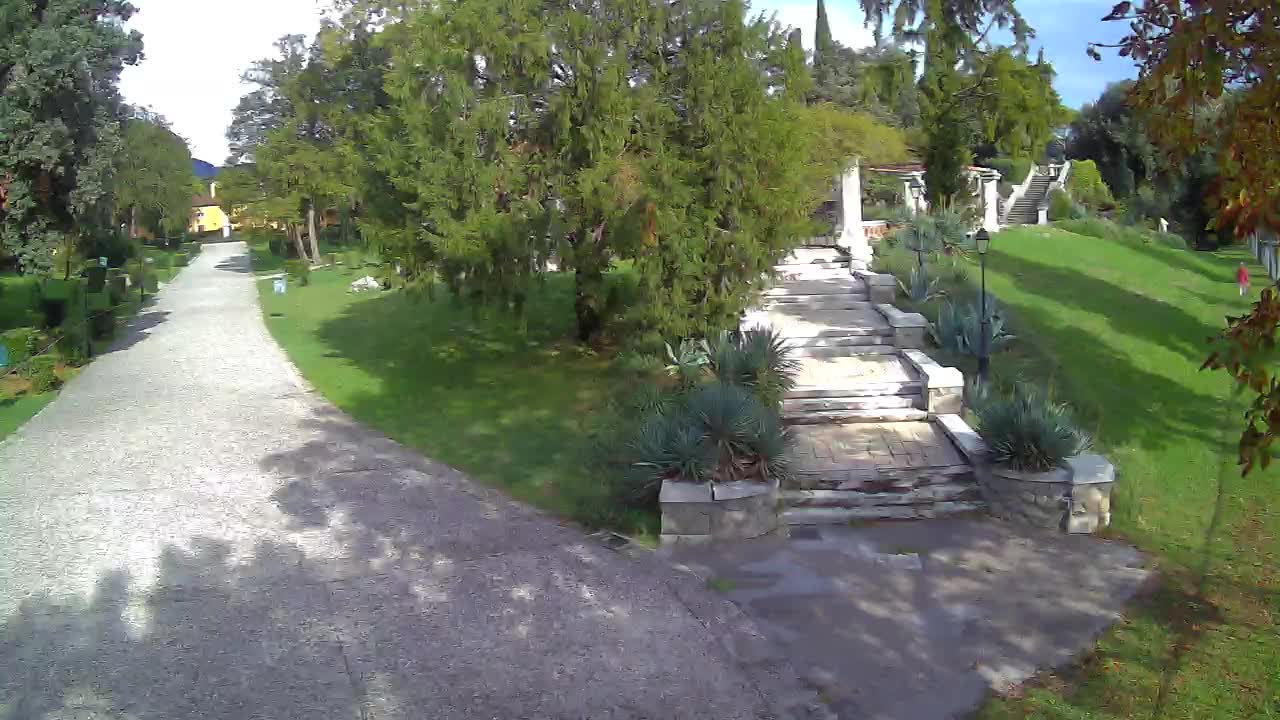 Parco Coronini-Cronberg Live Webcam – Green Oasis