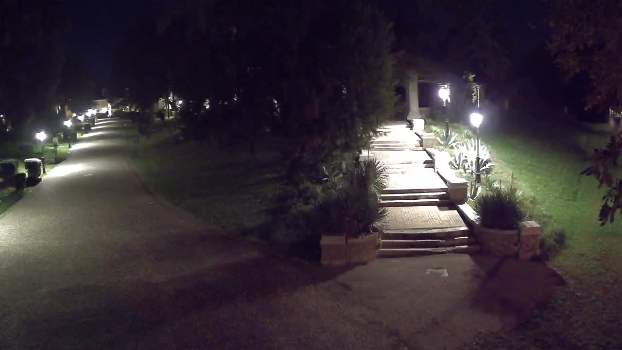 Parco Coronini-Cronberg Live Webcam – Green Oasis