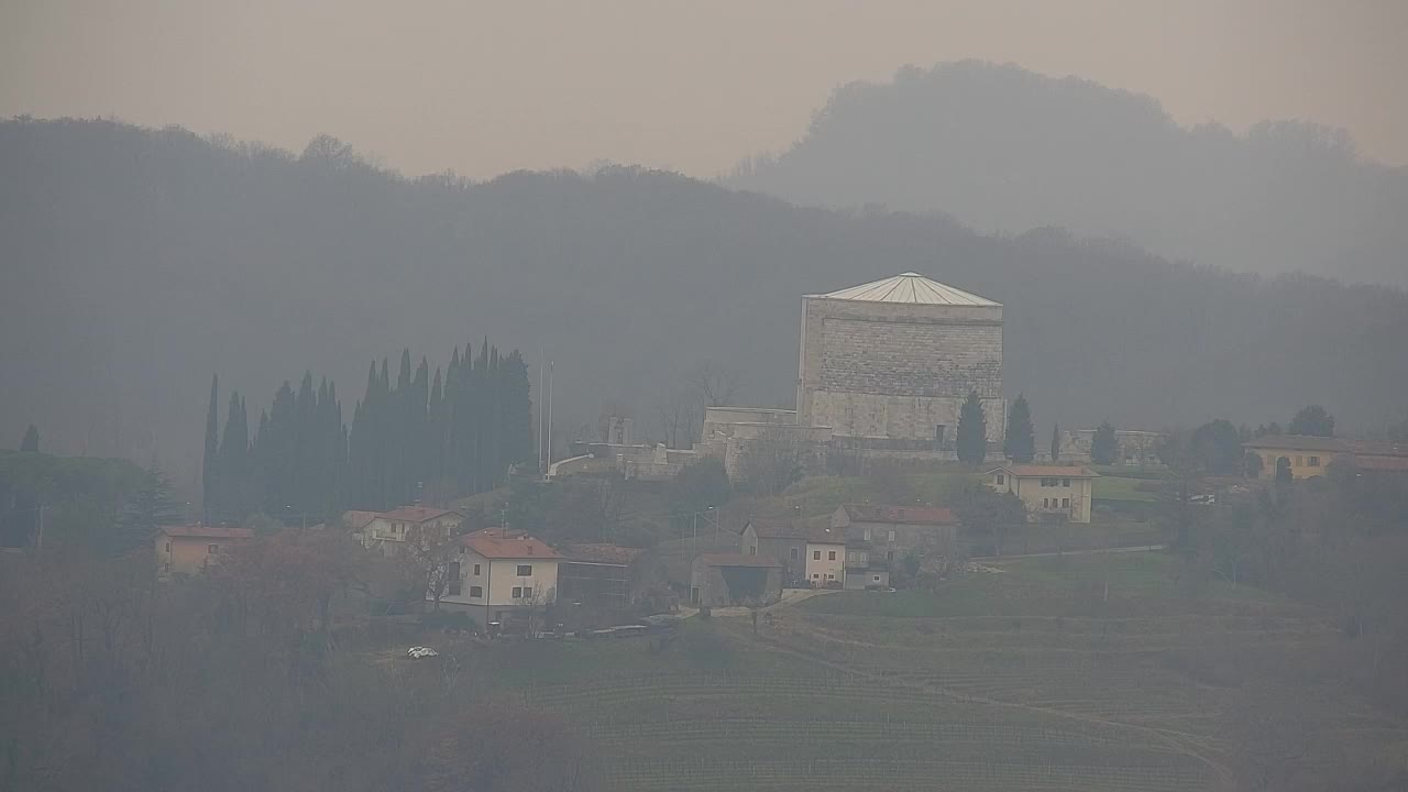 Brezmejna spletna kamera Nova Gorica in Gorica!