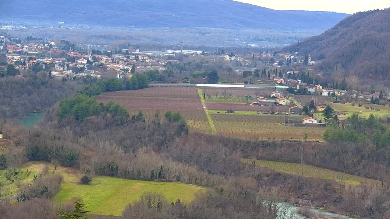 Otkrijte Beskrajnu Web Kameru Nova Gorica i Gorica!