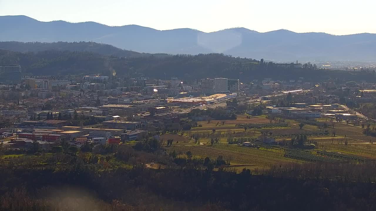 Borderless webcam of Nova Gorica and Gorizia