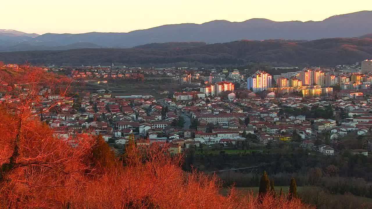 Borderless webcam of Nova Gorica and Gorizia