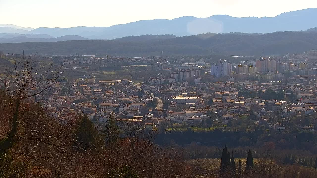 Brezmejna spletna kamera Nova Gorica in Gorica!