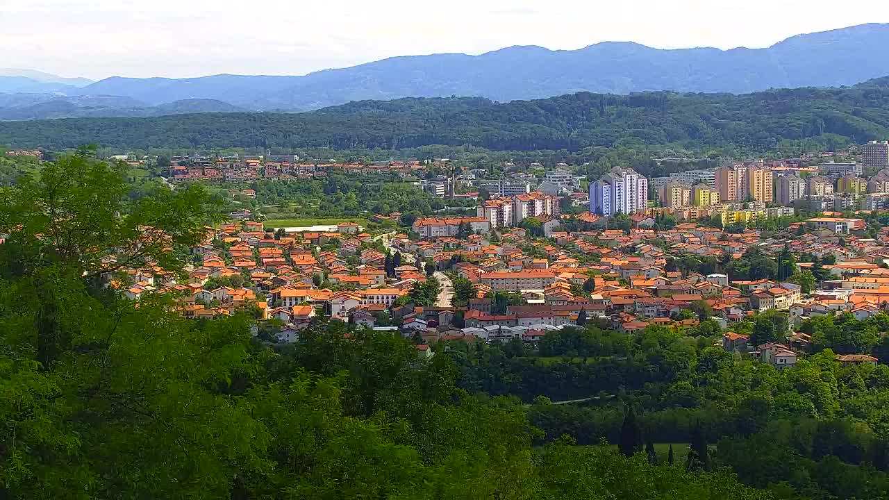 Brezmejna spletna kamera Nova Gorica in Gorica!