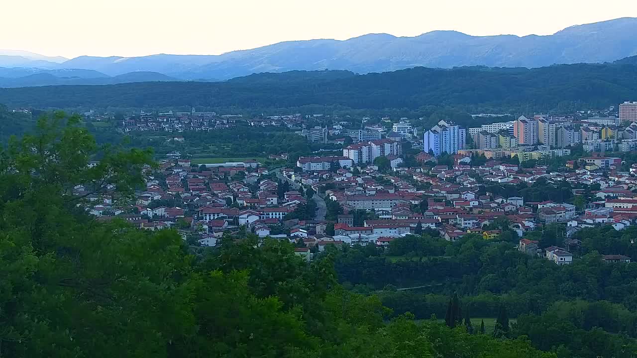 Otkrijte Beskrajnu Web Kameru Nova Gorica i Gorica!