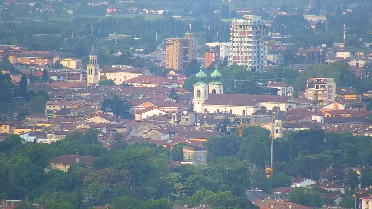 Otkrijte Beskrajnu Web Kameru Nova Gorica i Gorica!