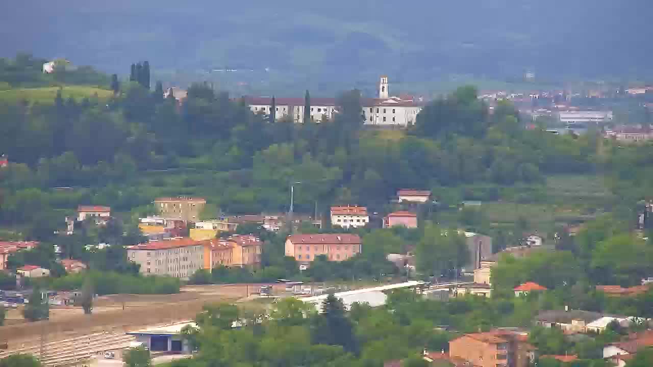 Otkrijte Beskrajnu Web Kameru Nova Gorica i Gorica!